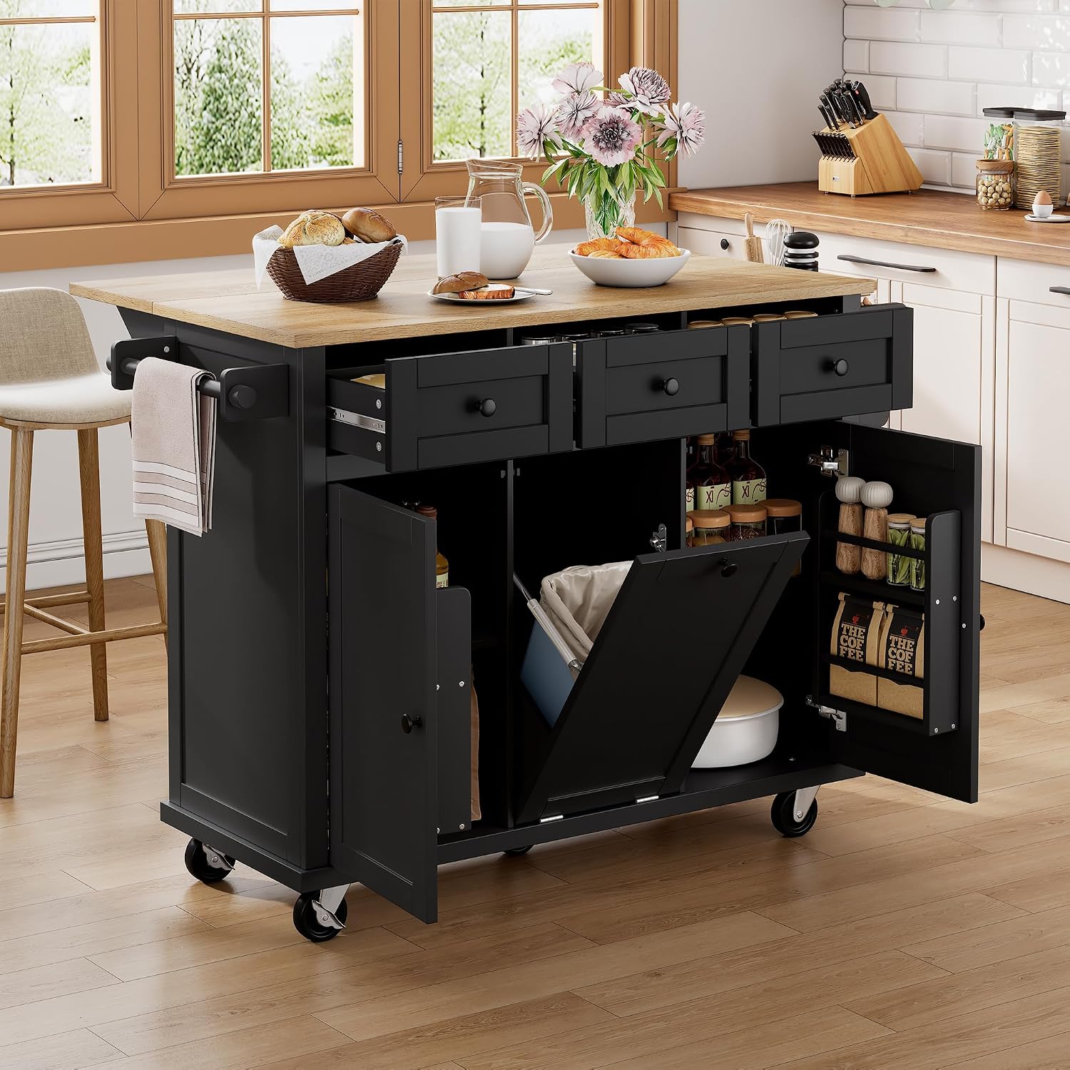 Credenza, Carrello da cucina con sistema di raccolta differenziata, isola da cucina con piano di lavoro pieghevole, 2 cassetti e 4 porte, KUAKE